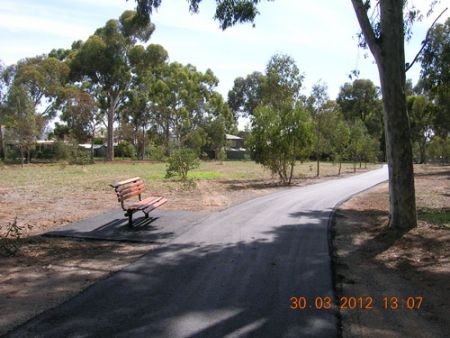 CC Hood Reserve Path and Seat