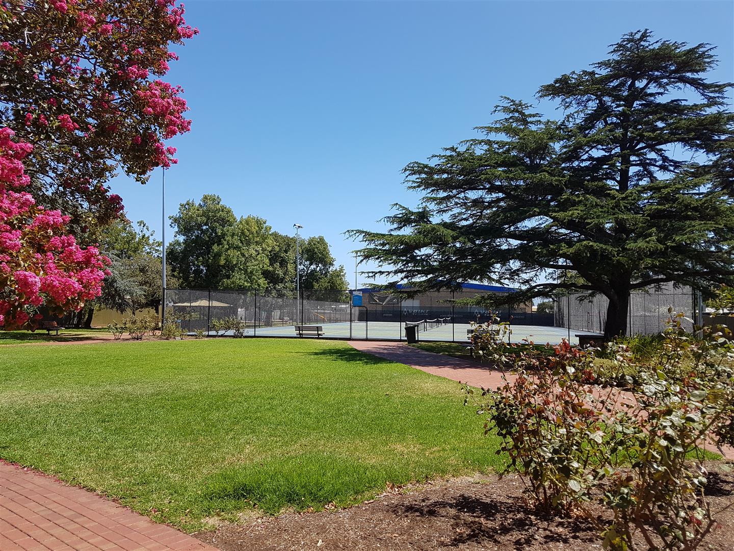 Batchelor Reserve Tennis Courts