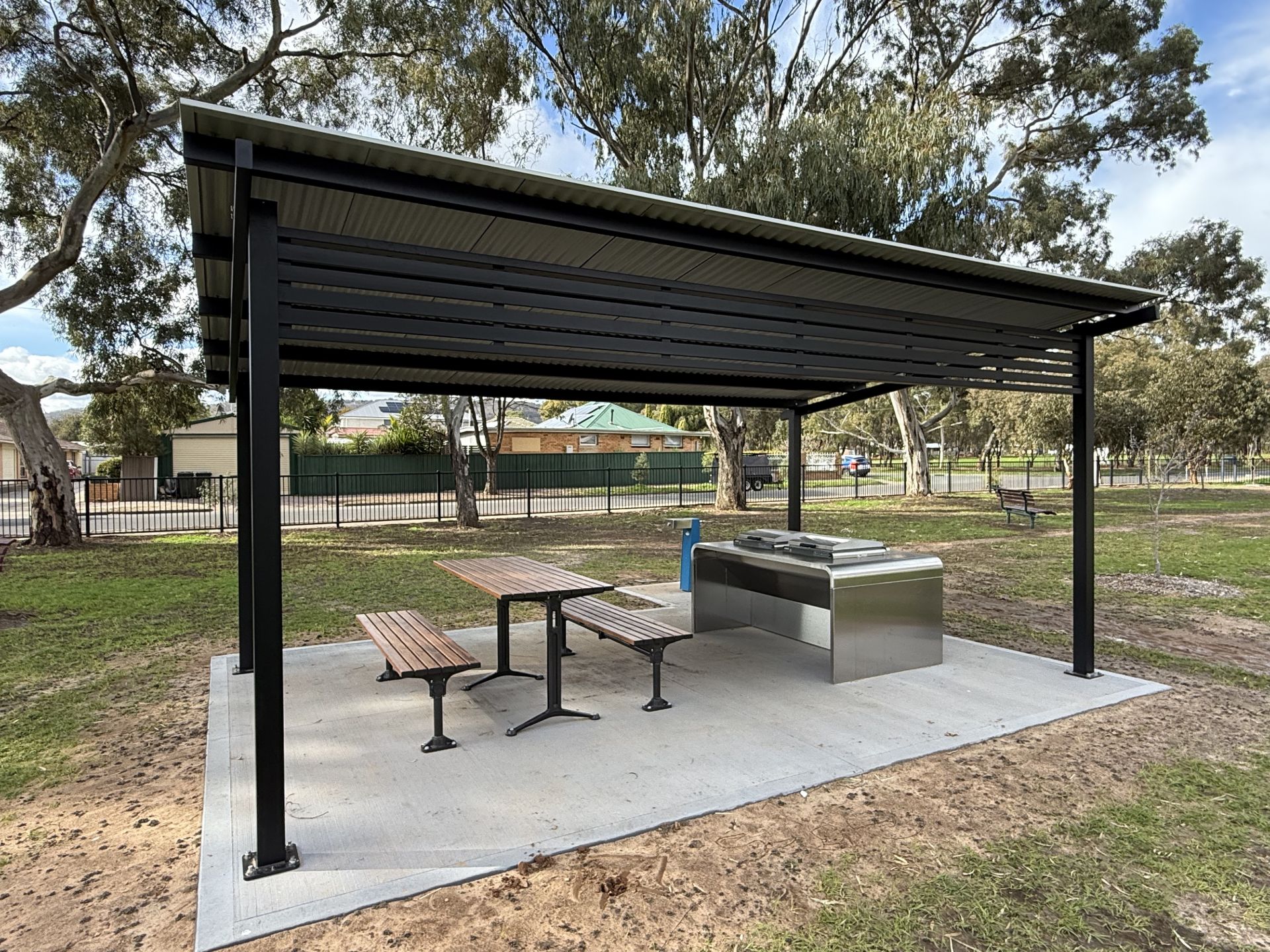 Donald Street Reserve picnic set