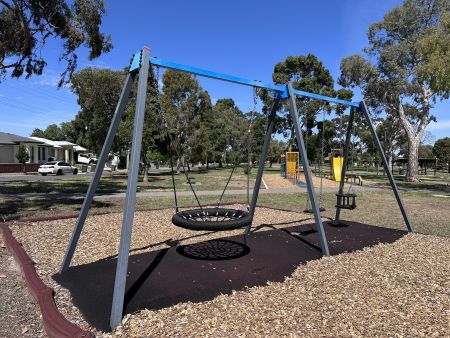 Thurles Street Reserve - swing set